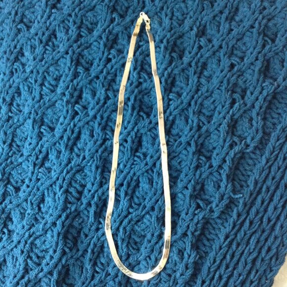 VTG Sterling Italian 20" Herringbone Chain, 925, 4 mm thick. Quality Necklace - Picture 2 of 3